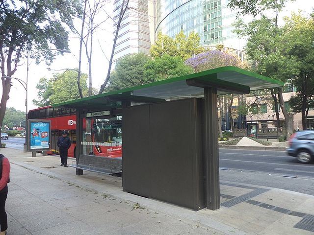Estación Chapultepec L-7 del Metrobús